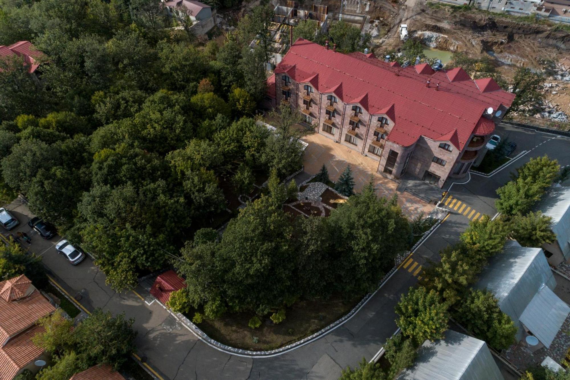 Alpina Resort By Stellar Hotels, Cahkadzor Kültér fotó
